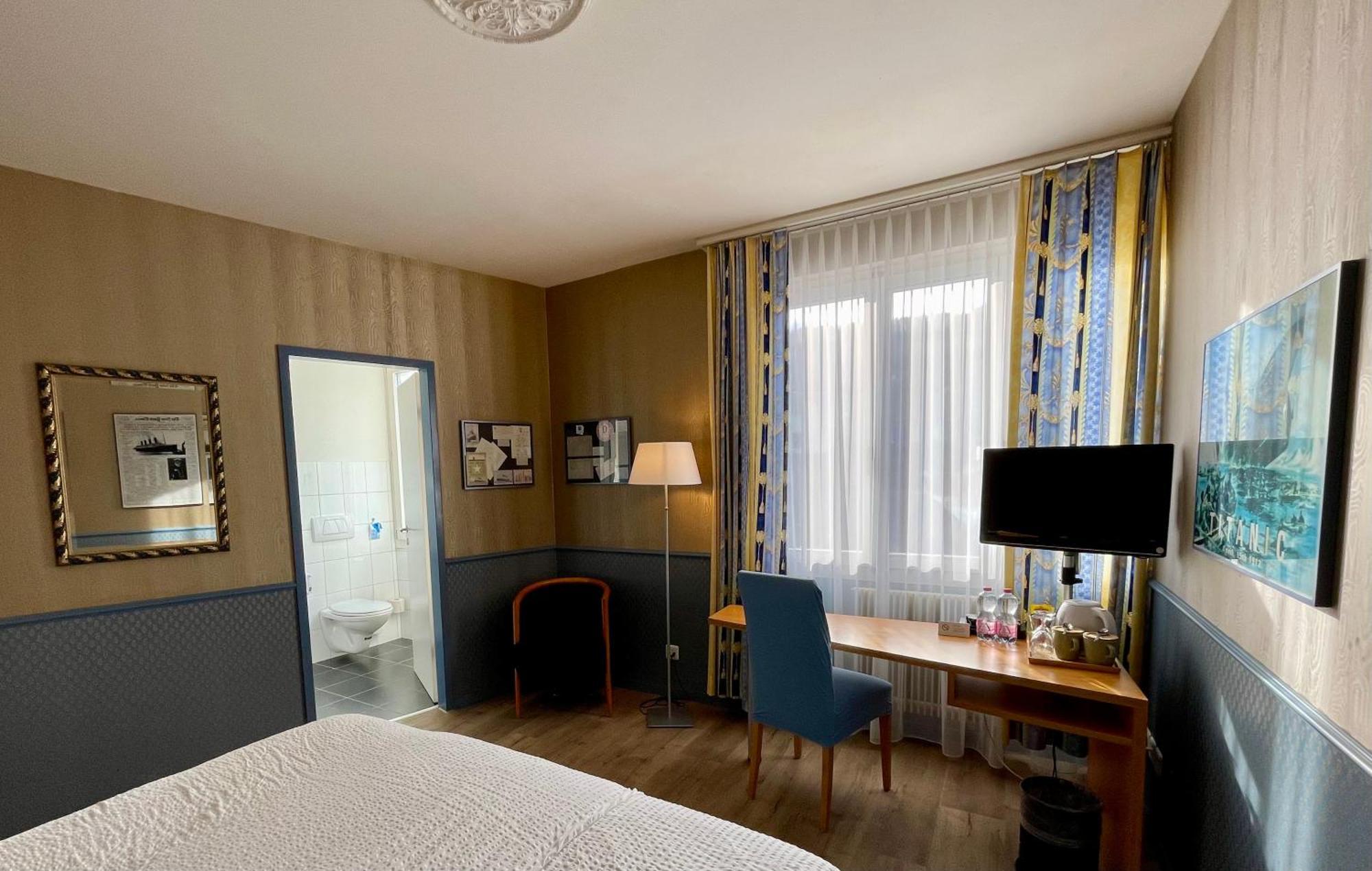 Hotel Movieworld Spiez Kültér fotó