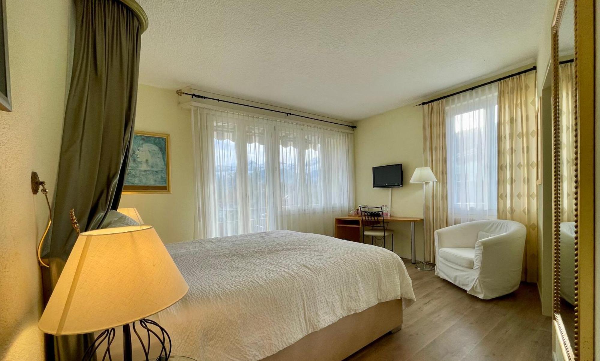 Hotel Movieworld Spiez Kültér fotó