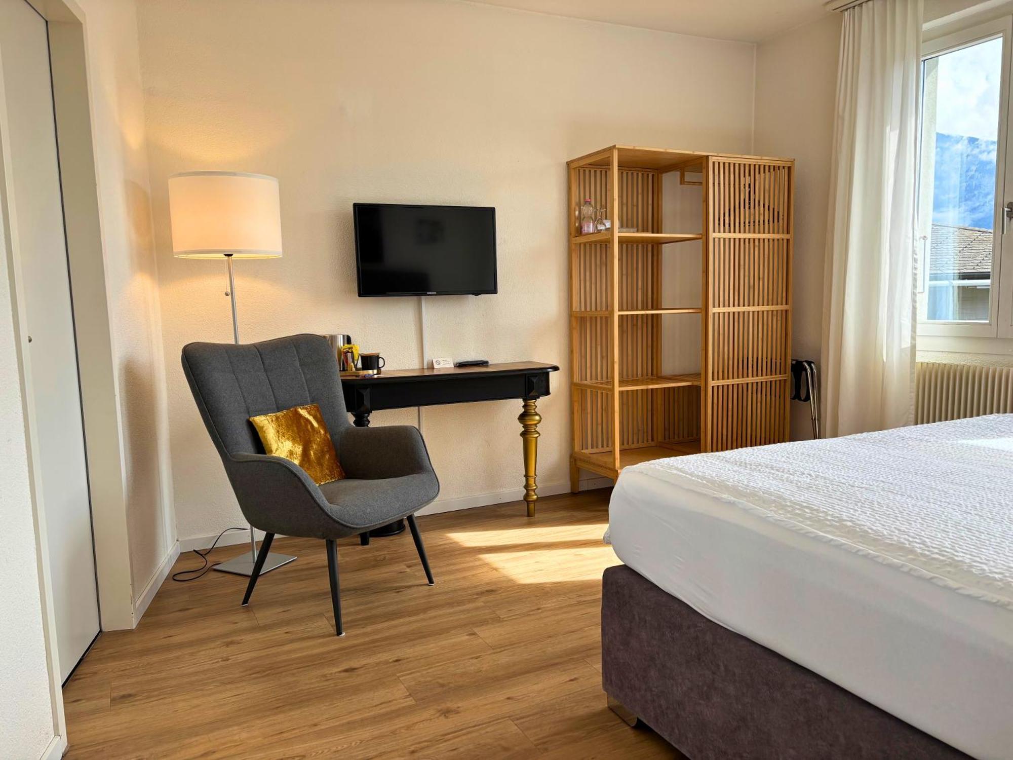 Hotel Movieworld Spiez Kültér fotó