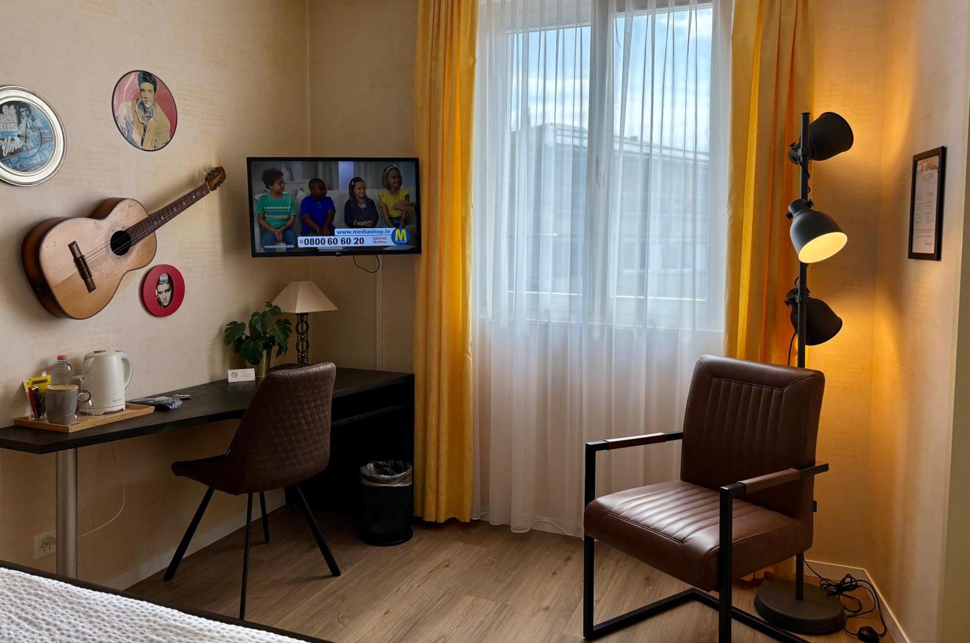 Hotel Movieworld Spiez Kültér fotó